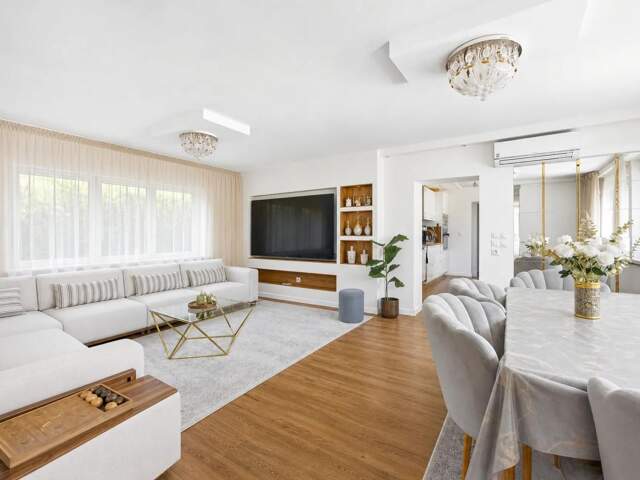Maison de 8 pièces de 218 m² à Ingwiller — photo du bien