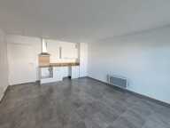 AGDE - Appartement À Louer — photo 3