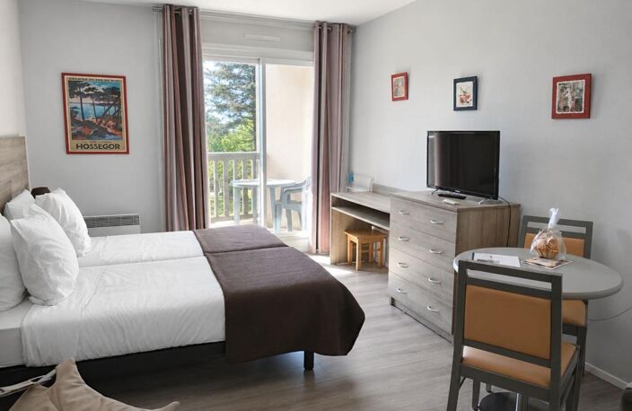 Studio meublé avec balcon – Résidence thermale Borda – Dax Saint-Vincent – Idéal investissement locatif curistes — photo 2