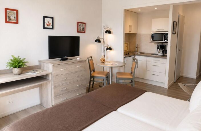Studio meublé avec balcon – Résidence thermale Borda – Dax Saint-Vincent – Idéal investissement locatif curistes — photo 3
