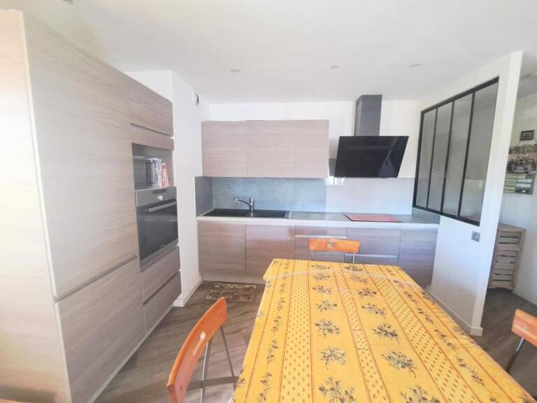 Appartement À Vendre T3 SIX FOURS CENTRE — photo 1