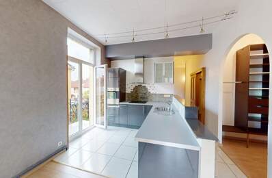 Appartement À Vendre — photo du bien