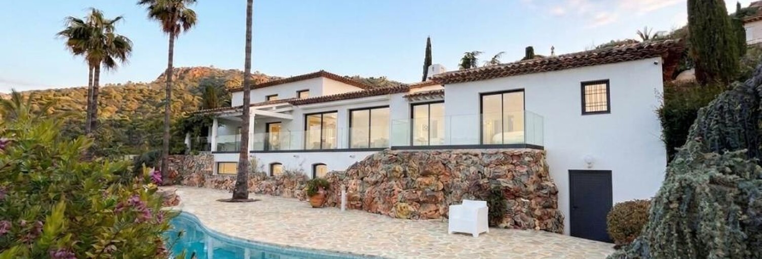 Maison 5 Pièces 233 m² à vendre à Saint-Raphaël (83530)