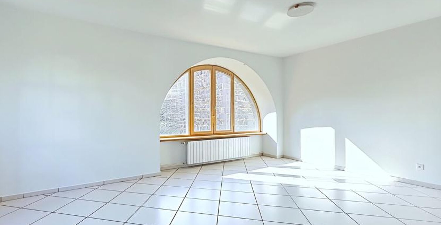 Charmante maison lumineuse avec garage et 2 chambres — photo 1