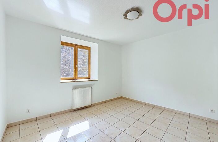 ENVAL, Charmante maison lumineuse avec garage et 2 chambres — photo 3