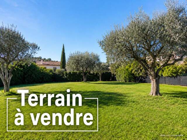 Terrain À Vendre — photo du bien