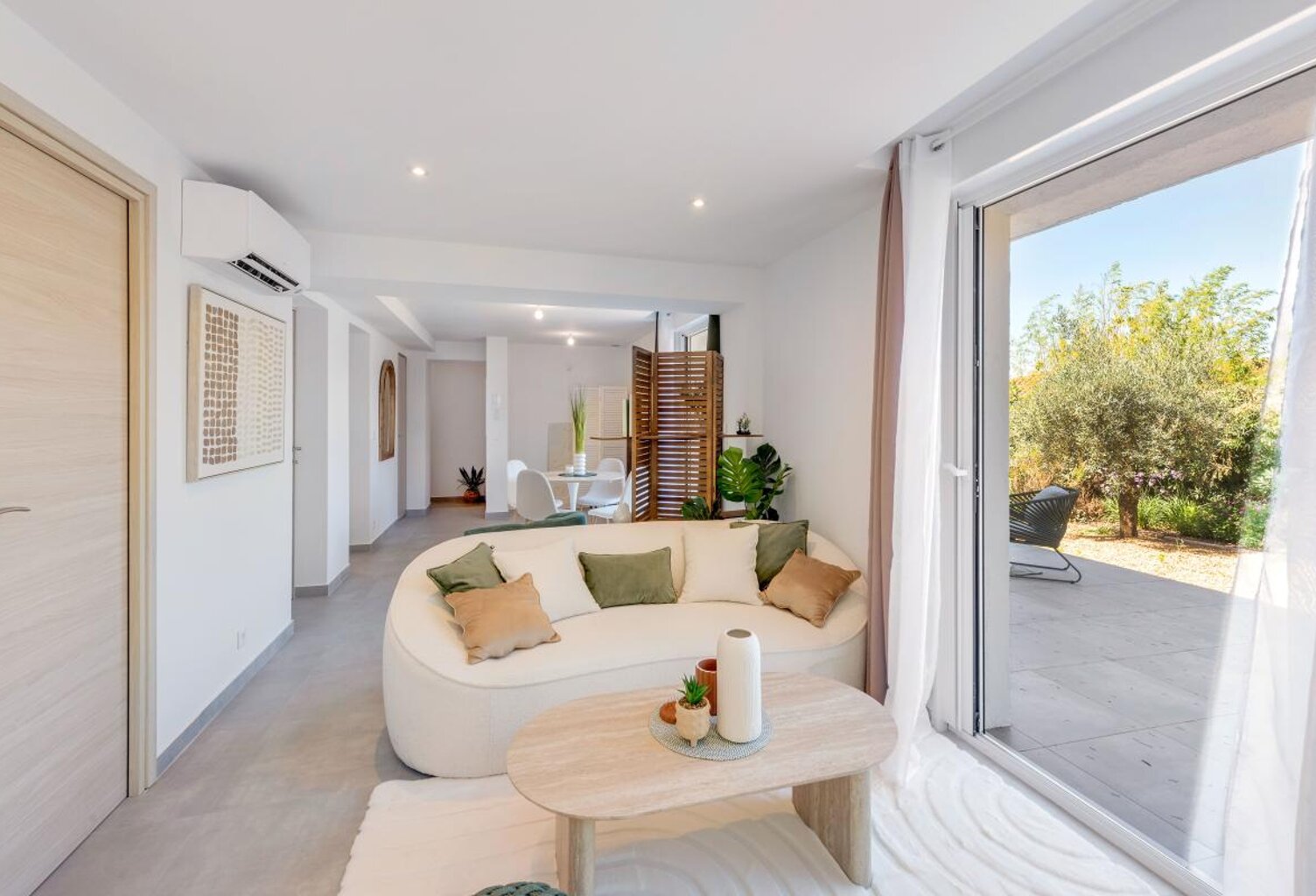 Appartement À Vendre — photo 1
