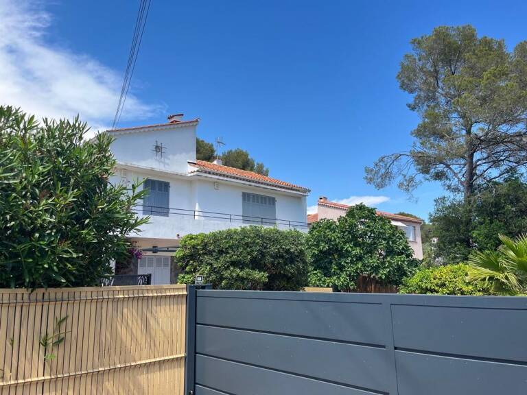 Appartement À Vendre — photo 1