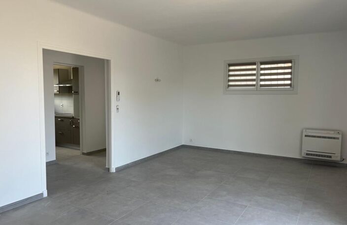 Appartement À Vendre — photo 2