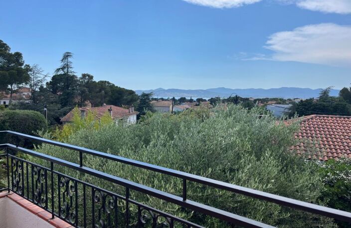 Appartement À Vendre — photo 3