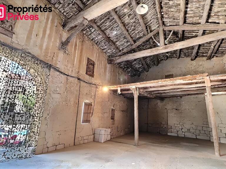 Aux portes d'Uzès, une authentique bastide du XVIIIe siècle pensée pour recevoir" — photo 1