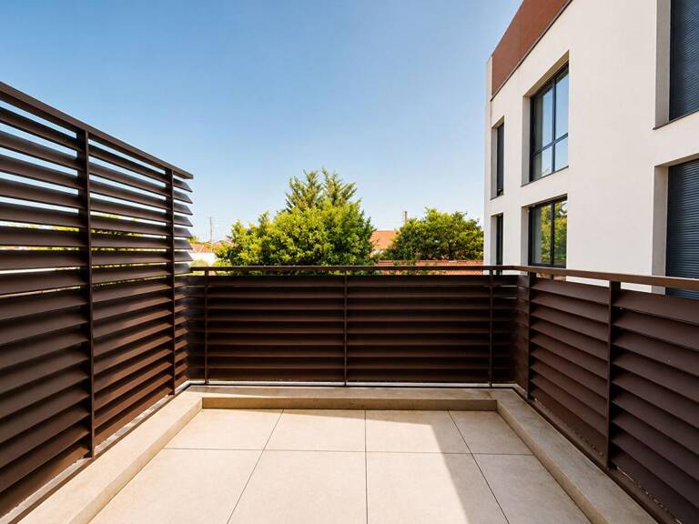 APPARTEMENT T3 AVEC BALCON RECENT HYPER CENTRE PESSAC — photo 1
