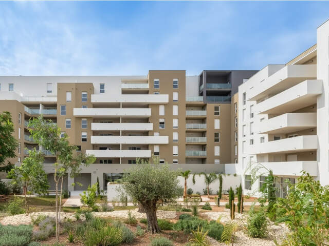 proche du Polygone : découvrez ce T3 de 67 m² avec grande terrasse de 48 m², disponible immédiatement pour une visite — photo du bien