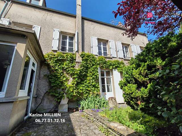 DREUX 28100 Maison en centre ville - 5 chambres - Garage - Dépendance - Grenier - Terrain - 275600  HAI — photo du bien