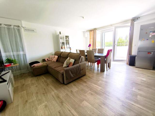 Appartement  3 pièce(s) 65 m2 — photo du bien