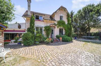 Maison de caractère 269 m2 - Rueil Malmaison (Hameau de la Jonchère) — photo du bien