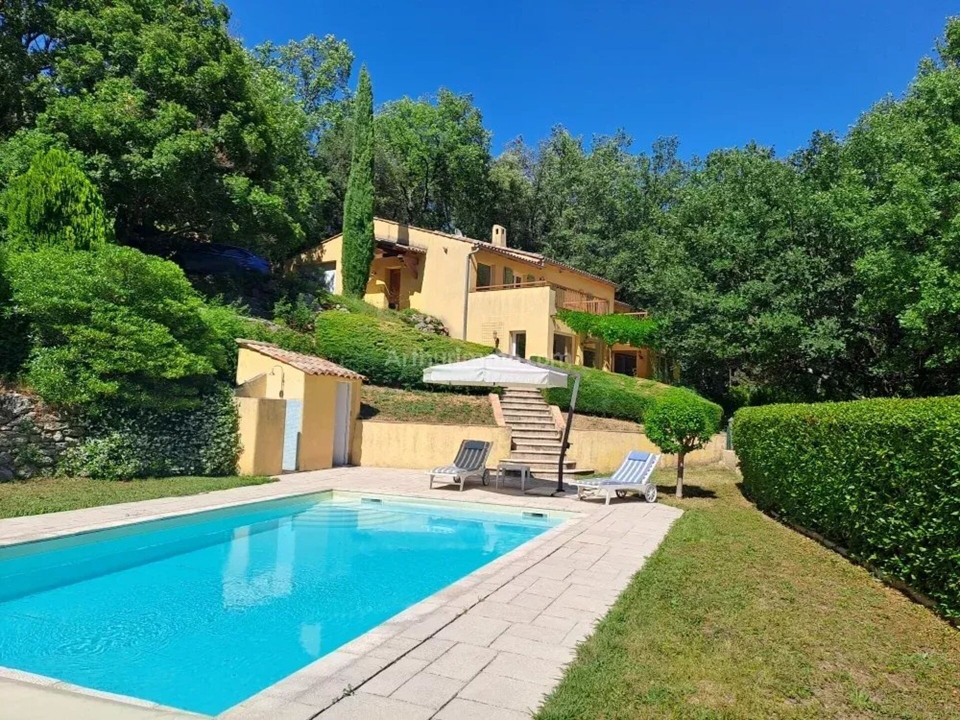 Maison 6 pièces 192 m² · à Propriété Salernes · 192 m² · 790 000 €