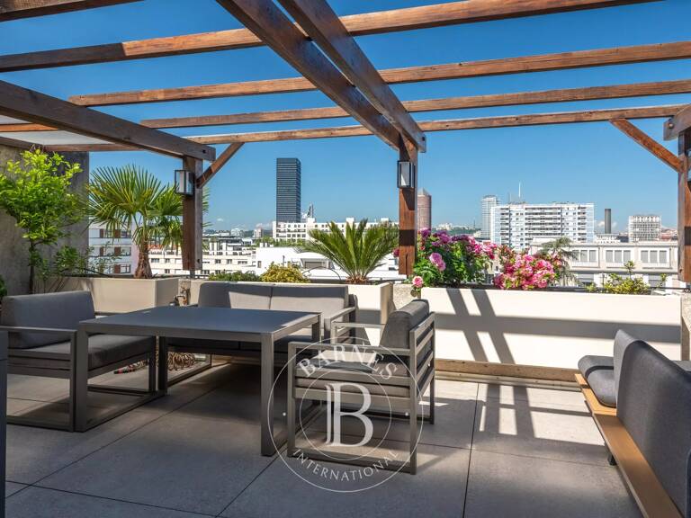 Lyon 3ème - Part-Dieu - Appartement Toit-terrasse de 110,57 m² - 2 chambres poss. 3 - Garage Double — photo 1