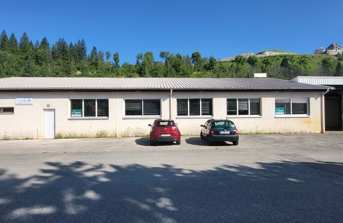 Vente local industriel   La Cluse-et-Mijoux (25300) — photo 2