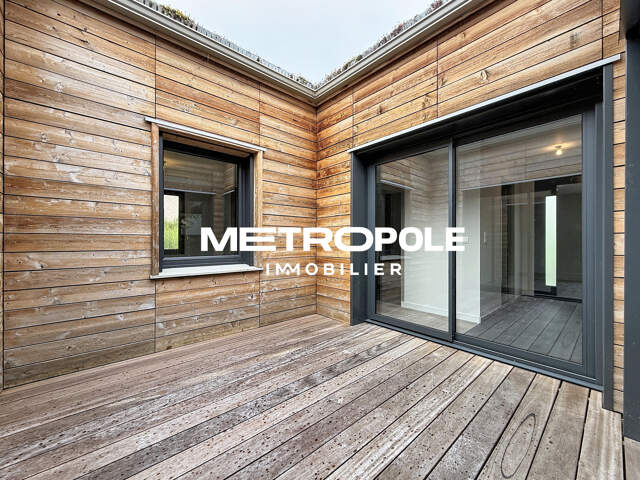 MAISON AVEC PATIO ET TERRAIN — photo du bien