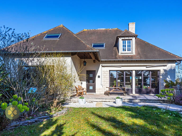 DEPT Yvelines (78) Osmoy Maison 200M2 + jardin + garage — photo 1
