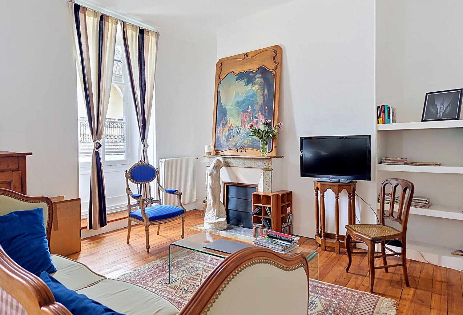 Appartement de caractère en plein centre-ville de Pau - 4 Chambres - Cave - Grenier — photo 1