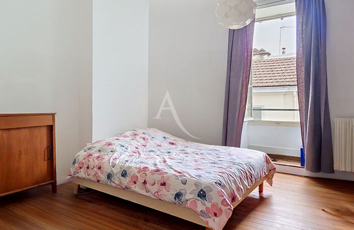 Appartement de caractère en plein centre-ville de Pau - 4 Chambres - Cave - Grenier — photo 4
