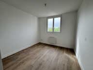 Appartement T3 au 3ème étage entièrement rénové — photo 4
