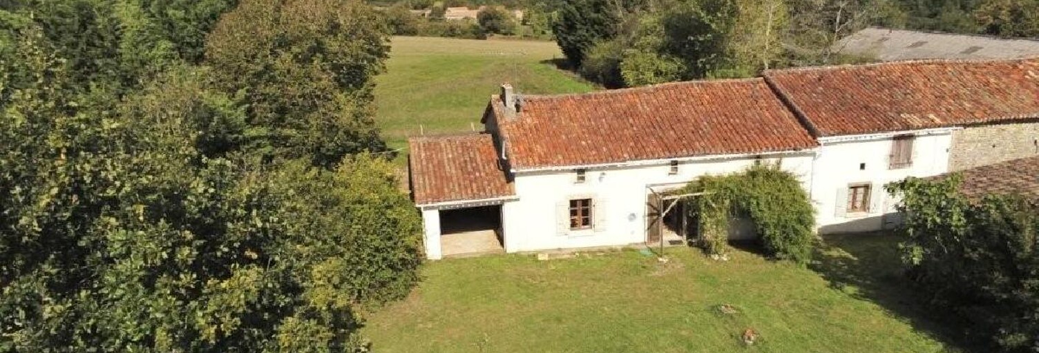Maison 5 Pièces 108 m² à vendre à Champagne-Mouton (16350)