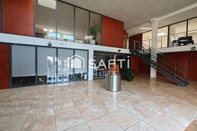 Bureau  990000 €