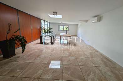 Bureau  990000 €