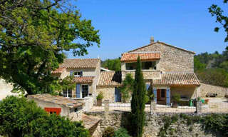 Maison 9 Pièces 245 m² à vendre à Murs (84220)