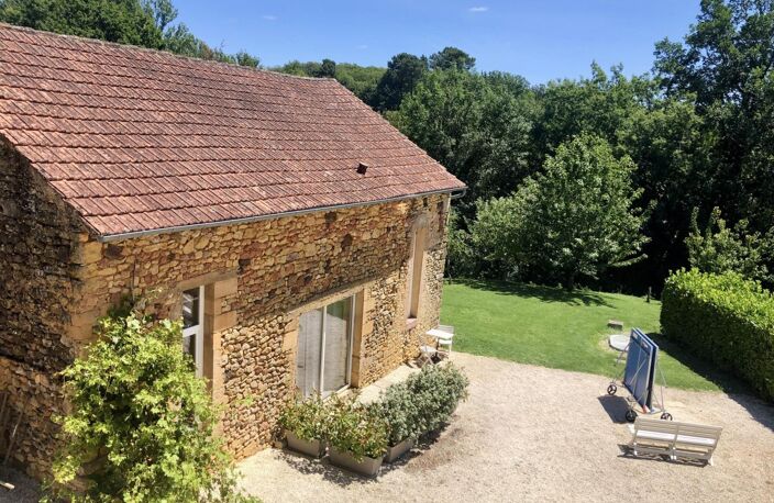 Superbe domaine avec 2 gîtes et 2 piscines Coux et Bigaroque — photo 2