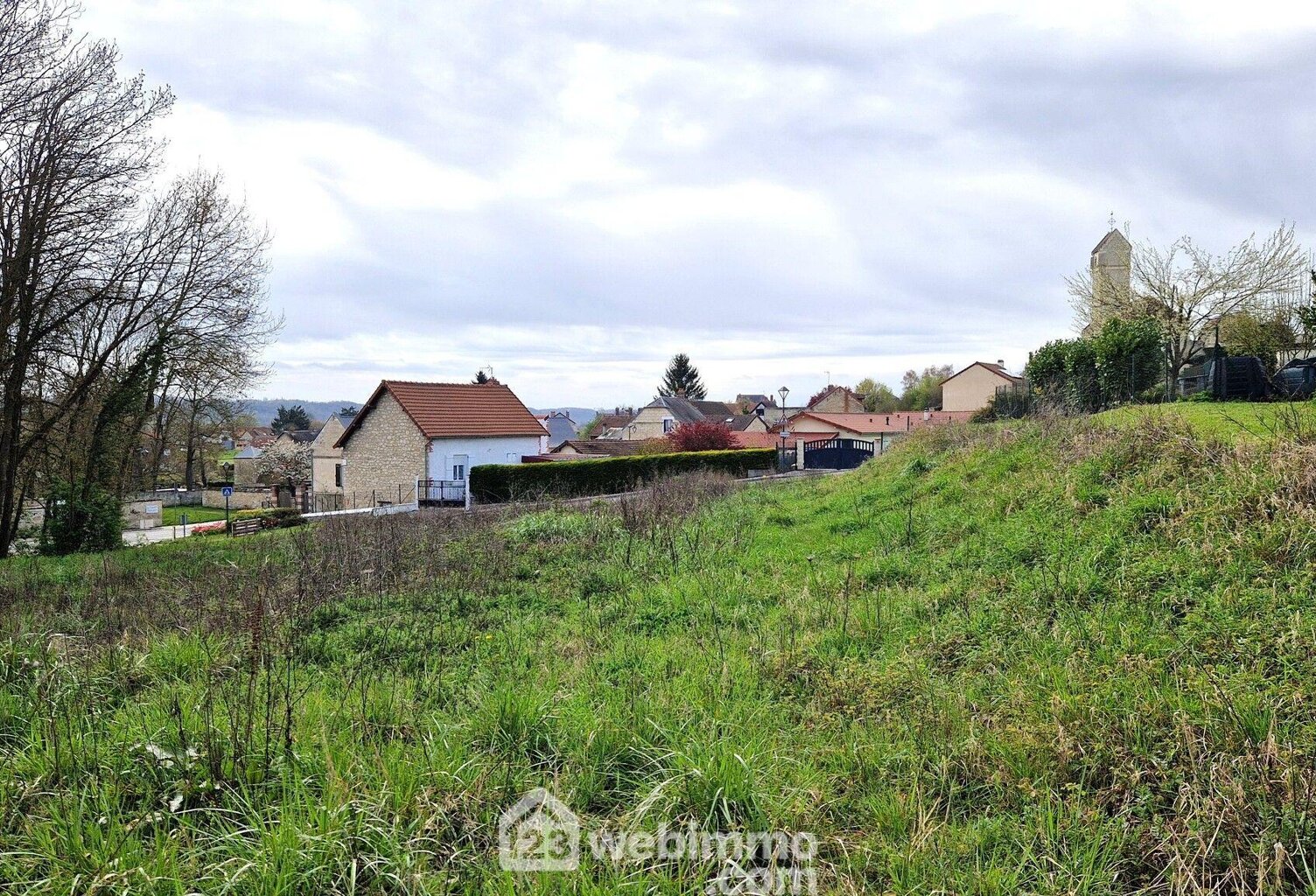 Terrain à bâtir - 2026m² - Chamouille — photo 1