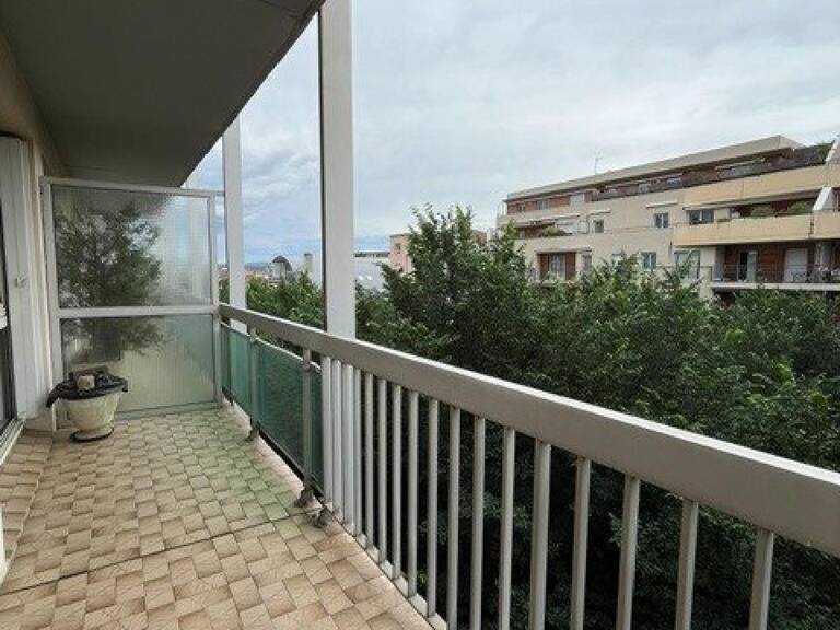 Fac Tréfilerie: Appartement 79 m2 avec balcon et garage — photo 1