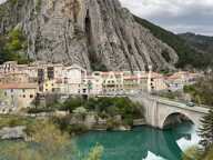 Gîte de 400 m² au cœur de la Provence : un lieu unique offrant de multiples possibilités d'exploitation touristique. — photo 3