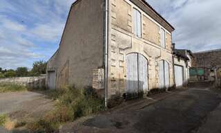 Immeuble  237 m² à vendre à Mirambeau (17150)