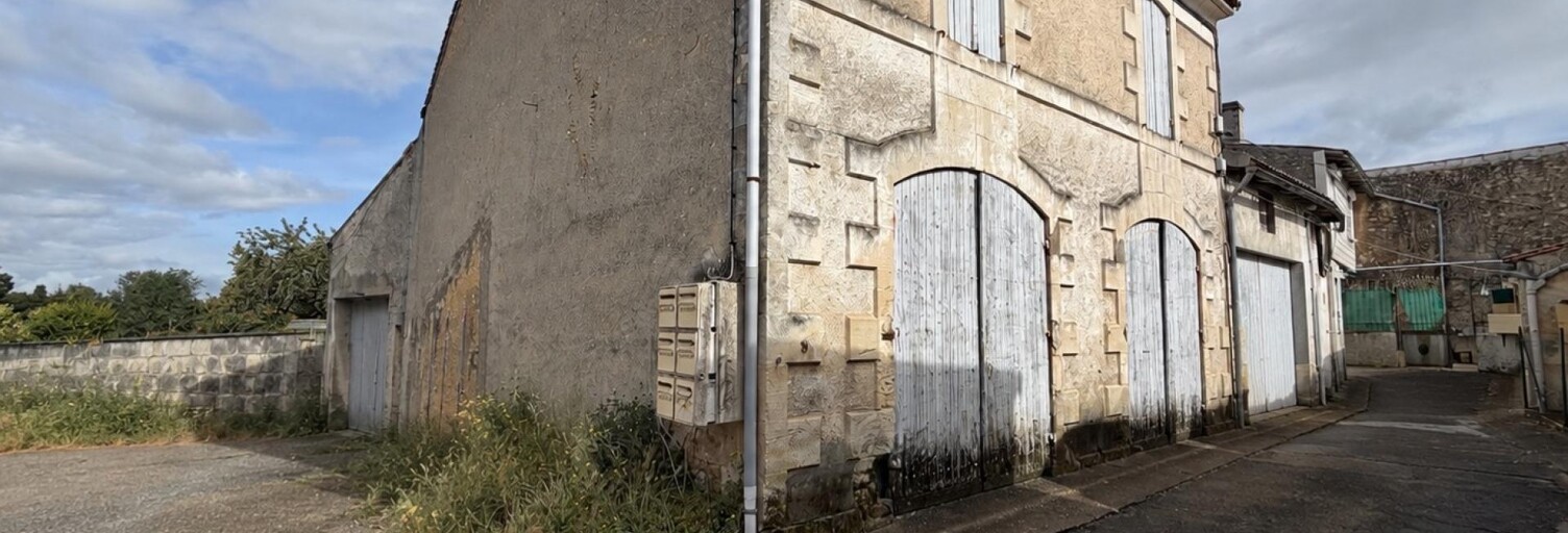 Immeuble  237 m² à vendre à Mirambeau (17150)