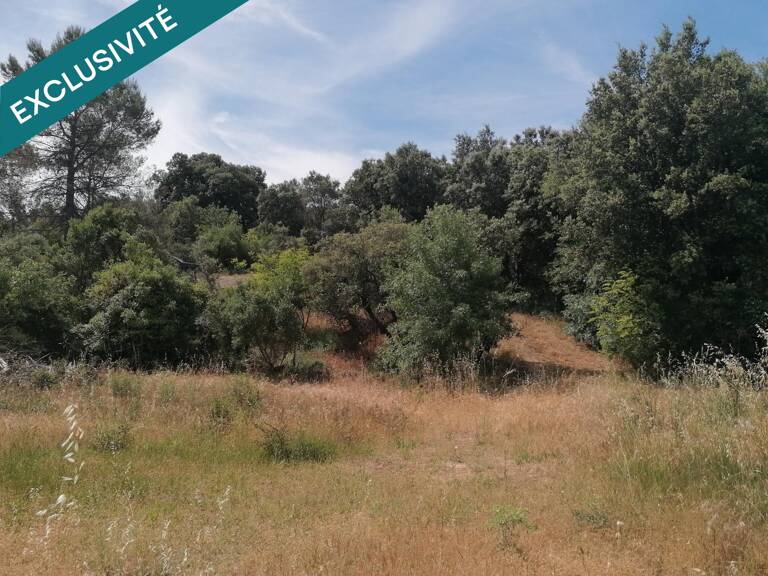 beau terrain constructible de 1893 m² au calme — photo 1