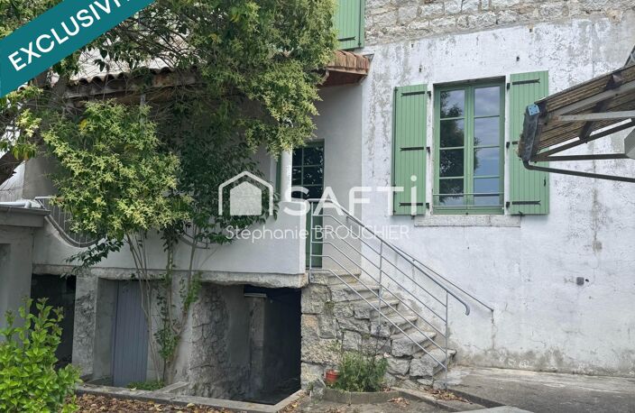 Appartement avec cave terrasse cour et local commercial — photo 2