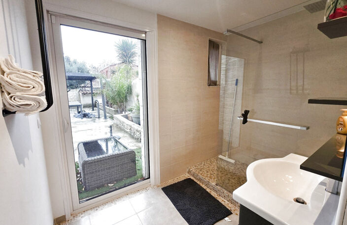 A vendre villa 5 chambres piscine — photo 2