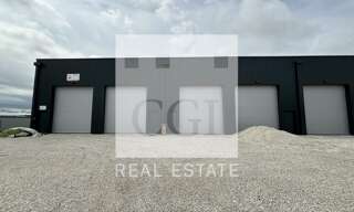 Commerce  274 m² à louer à Villefontaine (38090)