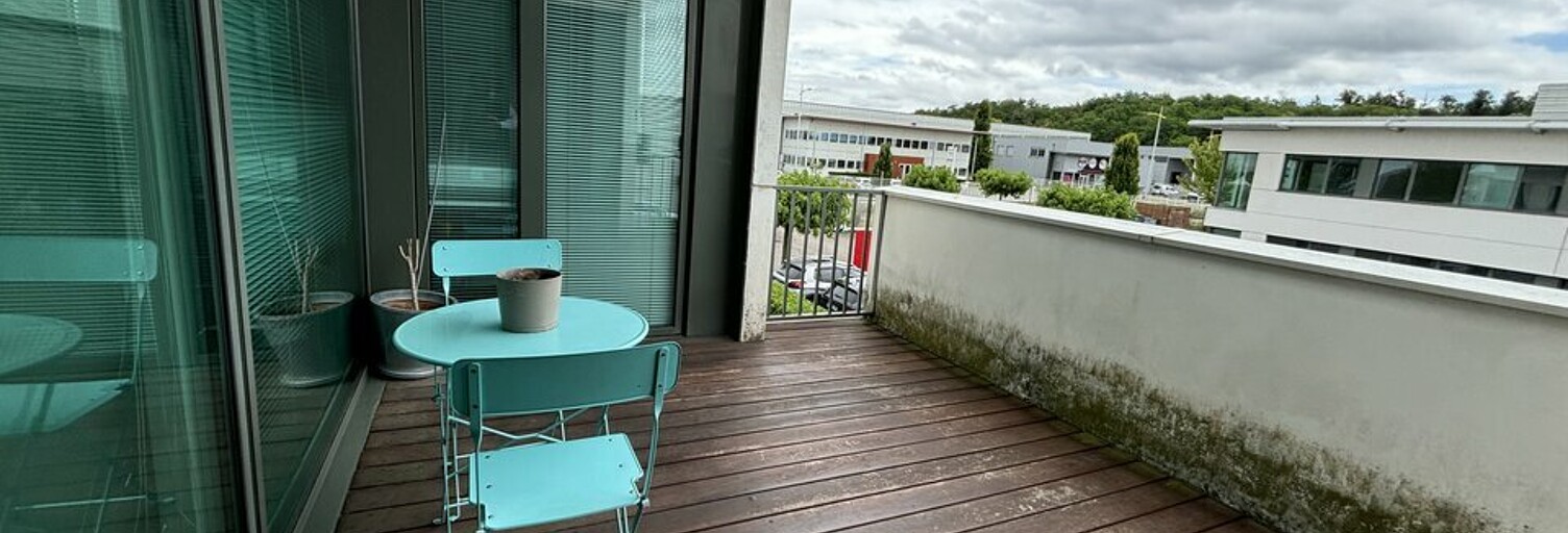 Bureau  143 m² à louer à Chaponnay (69970)