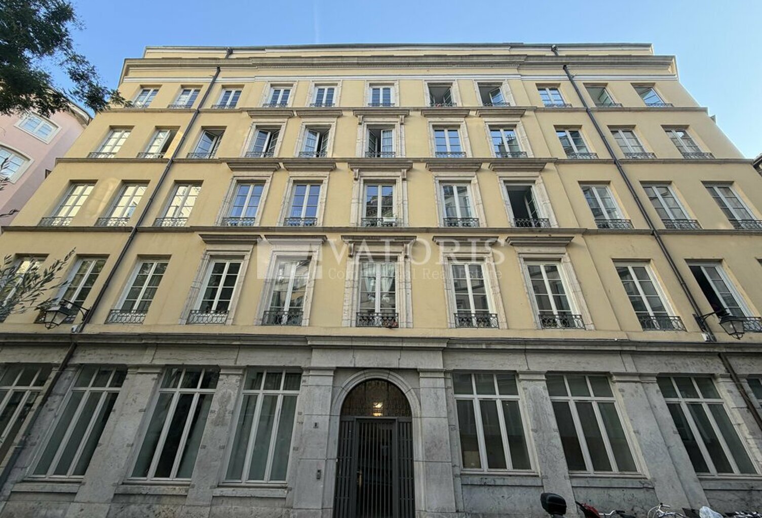 BUREAUX à LOUER — photo 1