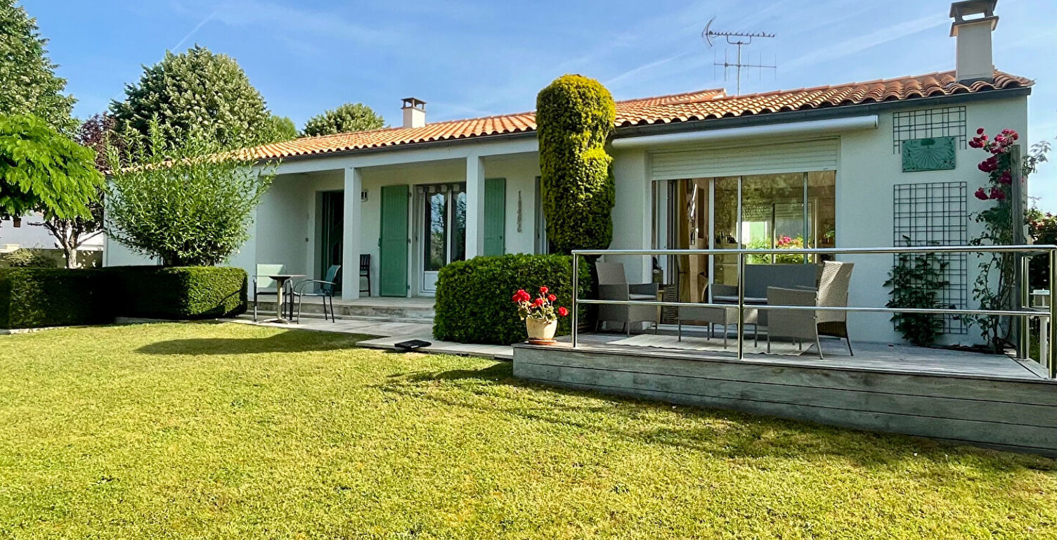 A VENDRE BOURGNEUF PROPRIETE 6 PIECES 4 CHAMBRES SUR TERRAIN 1855M2 — photo 1