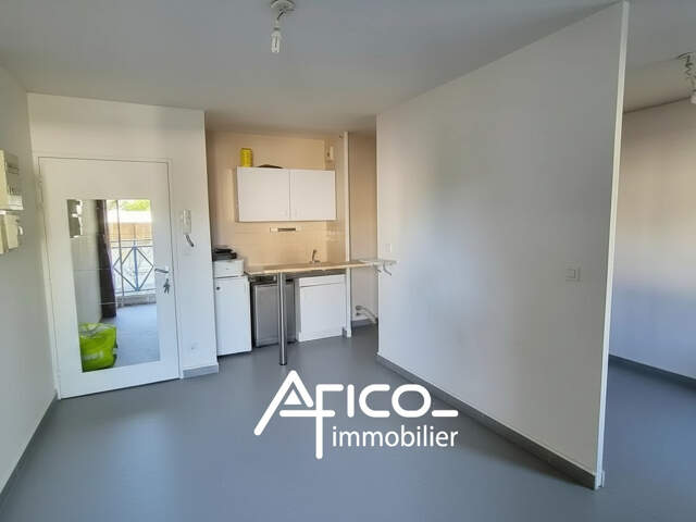 Appartement - 25.6 m2 - TOURS — photo du bien