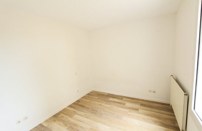 BIARRITZ - PROXIMITE CENTRE VILLE APPARTEMENT -T2 BALCON- CAVE -PARKING — photo 3