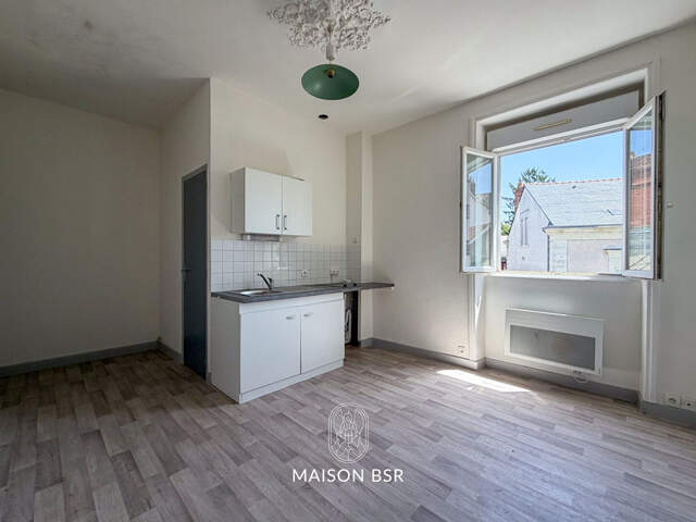 A vendre appartement Type 2 rénové de 27 m2 - Dernier étage - Lumineux — photo du bien