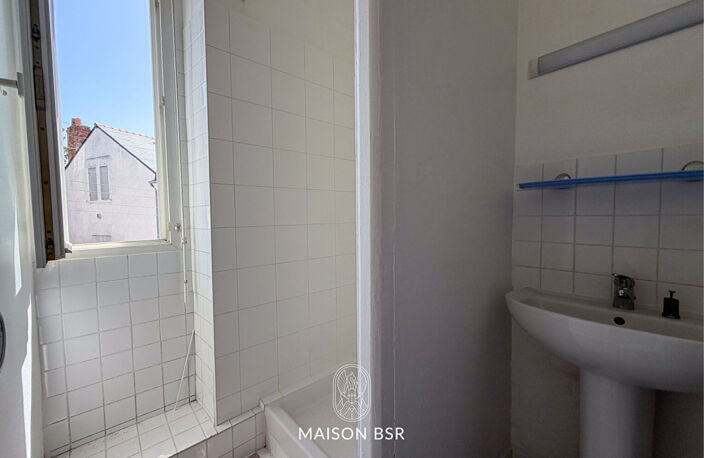 A vendre appartement Type 2 rénové de 27 m2 - Dernier étage - Lumineux — photo 3