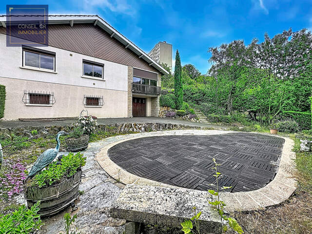 Maison  6 pièces 117 m²  à 5 mn à pied du métro — photo du bien